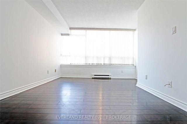 702 - 30 Greenfield Ave, Condo with 1 bedrooms, 2 bathrooms and 1 parking in Toronto ON | Image 9