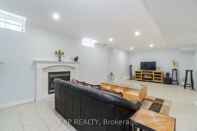 43 Thicket Tr, House detached with 3 bedrooms, 4 bathrooms and 6 parking in Vaughan ON | Image 27