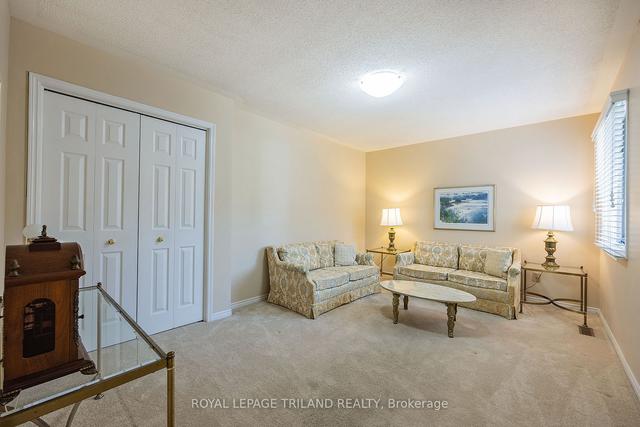 36 - 14 Doon Dr, Townhouse with 3 bedrooms, 2 bathrooms and 4 parking in London ON | Image 18