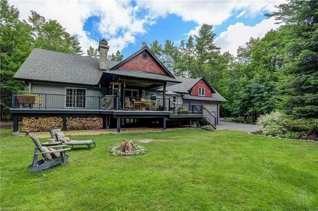 1042 Moore Rd, House detached with 2 bedrooms, 3 bathrooms and 14 parking in Bracebridge ON | Image 23