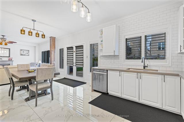 428 Kwapis Blvd, House detached with 4 bedrooms, 4 bathrooms and 4 parking in Newmarket ON | Image 3