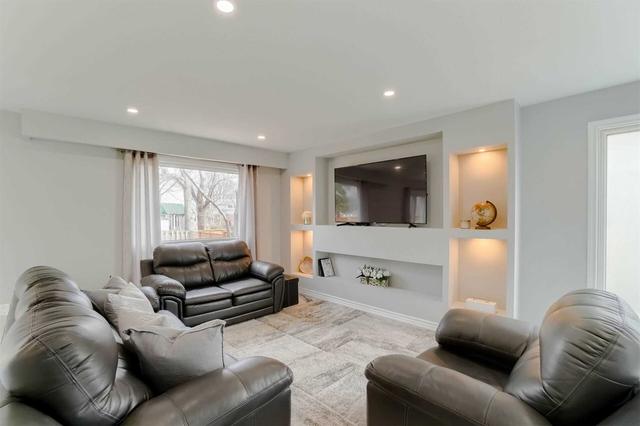 2393 Cavendish Dr, House detached with 4 bedrooms, 3 bathrooms and 4 parking in Burlington ON | Image 39