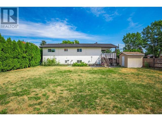683 San Michelle Road, House detached with 4 bedrooms, 3 bathrooms and 6 parking in Kelowna BC | Image 12