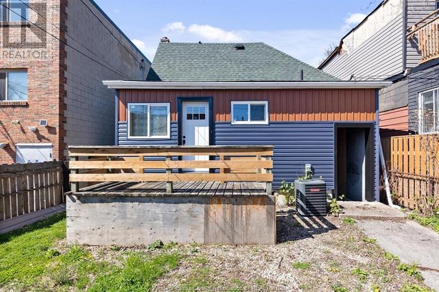 588 Caron, House detached with 3 bedrooms, 1 bathrooms and null parking in Windsor ON | Image 14