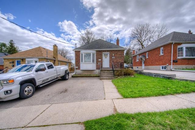123 First Avenue, House detached with 3 bedrooms, 2 bathrooms and 9 parking in Cambridge ON | Image 12