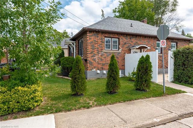 98 Facer Street, House detached with 5 bedrooms, 2 bathrooms and 7 parking in St. Catharines ON | Image 14