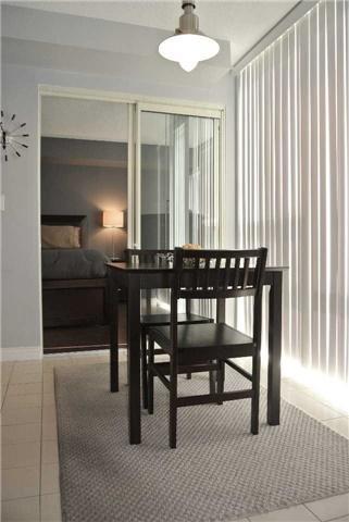 1002 - 330 Rathburn Rd W, Condo with 2 bedrooms, 2 bathrooms and 1 parking in Mississauga ON | Image 7