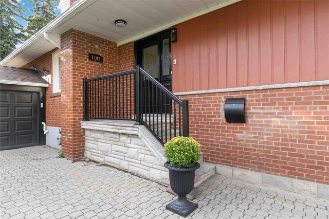 1192 Pharmacy Ave, House detached with 3 bedrooms, 2 bathrooms and 6 parking in Toronto ON | Image 12