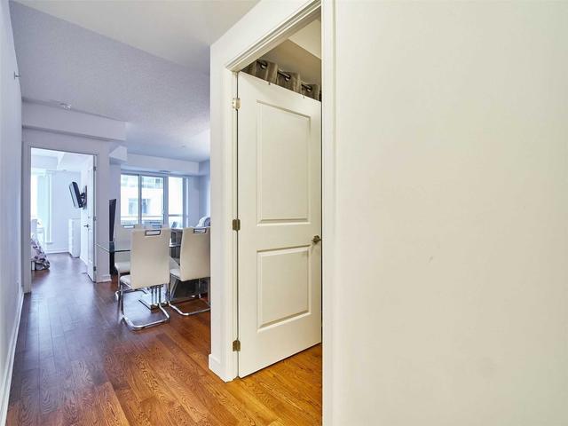 610 - 9205 Yonge St, Condo with 1 bedrooms, 2 bathrooms and 1 parking in Richmond Hill ON | Image 5