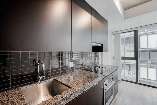 906 - 38 Stewart St, Condo with 1 bedrooms, 1 bathrooms and 0 parking in Toronto ON | Image 3