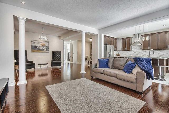 54 Alex Black St, House detached with 4 bedrooms, 4 bathrooms and 5 parking in Vaughan ON | Image 3