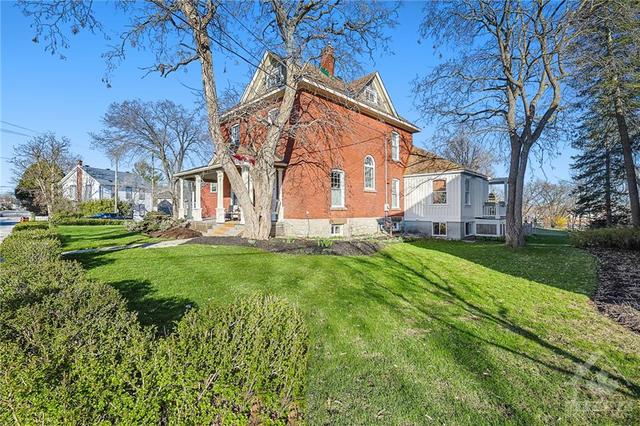57 Main Street E, House detached with 4 bedrooms, 2 bathrooms and 4 parking in Mississippi Mills ON | Image 30