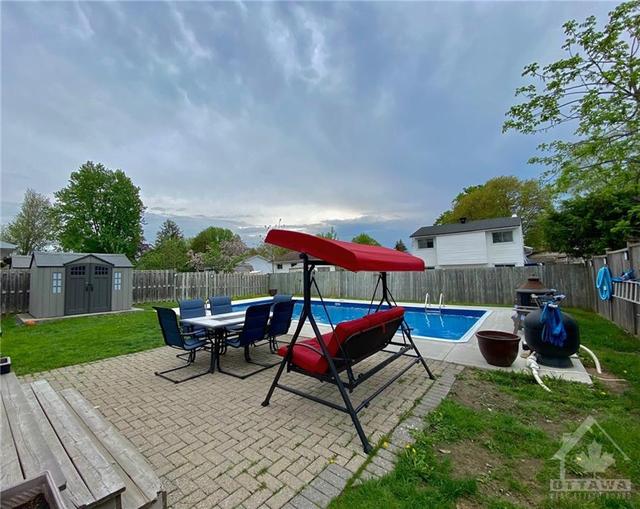2157 Monson Crescent, House detached with 4 bedrooms, 3 bathrooms and 4 parking in Ottawa ON | Image 23