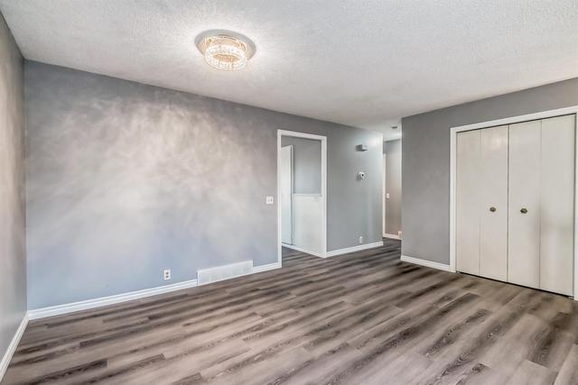 135 Abadan Place Ne, House detached with 5 bedrooms, 2 bathrooms and 2 parking in Calgary AB | Image 3