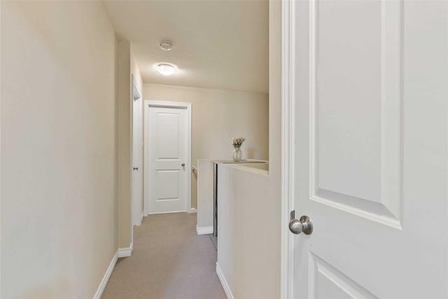 1274 Michael Circ, House attached with 3 bedrooms, 3 bathrooms and 3 parking in London ON | Image 11