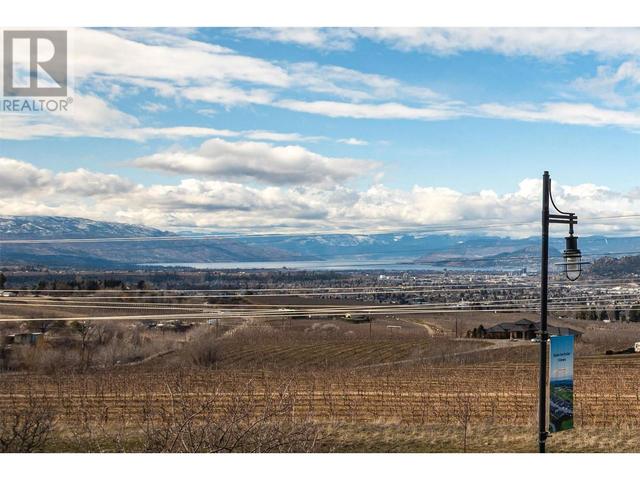 1585 Tower Ranch Boulevard, House detached with 4 bedrooms, 3 bathrooms and 4 parking in Kelowna BC | Image 5