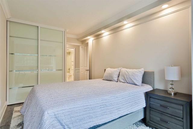 207 - 1121 Steeles Ave W, Condo with 2 bedrooms, 2 bathrooms and 1 parking in Toronto ON | Image 10