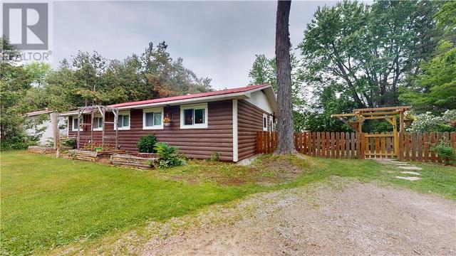 106 Cannards Lane, House detached with 3 bedrooms, 1 bathrooms and null parking in Central Manitoulin ON | Image 65