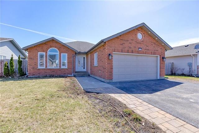 1023 Limestone Trail, House detached with 5 bedrooms, 3 bathrooms and 6 parking in Petawawa ON | Image 2