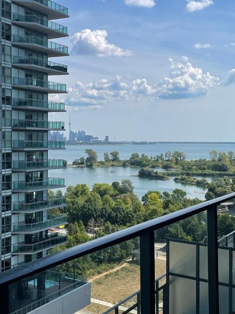 1013 - 30 Shore Breeze Dr, Condo with 2 bedrooms, 2 bathrooms and 1 parking in Toronto ON | Image 9