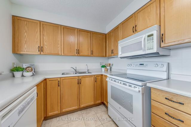 1204 - 2155 Burnhamthorpe Rd W, Condo with 2 bedrooms, 2 bathrooms and 2 parking in Mississauga ON | Image 10