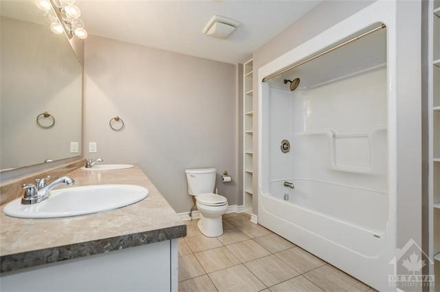 1468 Bortolotti Crescent, House detached with 4 bedrooms, 2 bathrooms and 6 parking in Ottawa ON | Image 26