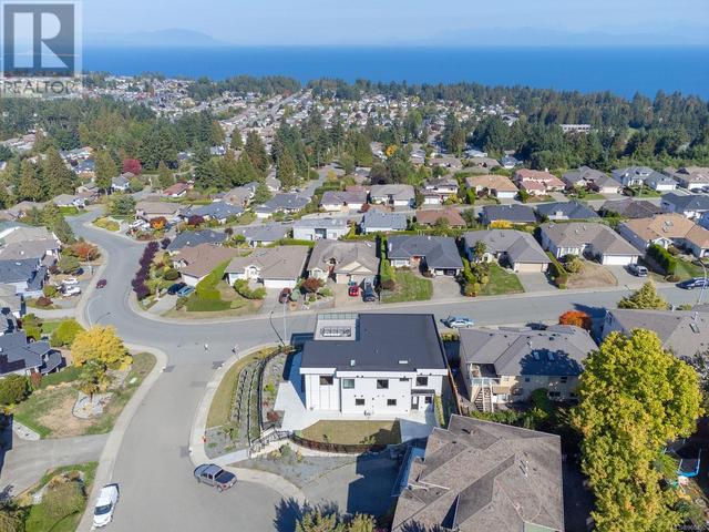 5391 Kenwill Dr, House detached with 6 bedrooms, 6 bathrooms and 4 parking in Nanaimo BC | Image 5