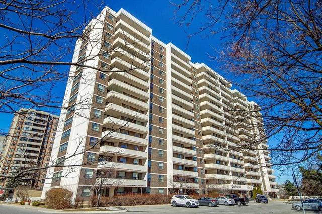 1405 - 3 Lisa St, Condo with 3 bedrooms, 2 bathrooms and 1 parking in Brampton ON | Image 1