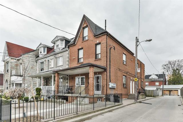 58 Margueretta St, House detached with 5 bedrooms, 5 bathrooms and 1 parking in Toronto ON | Image 1