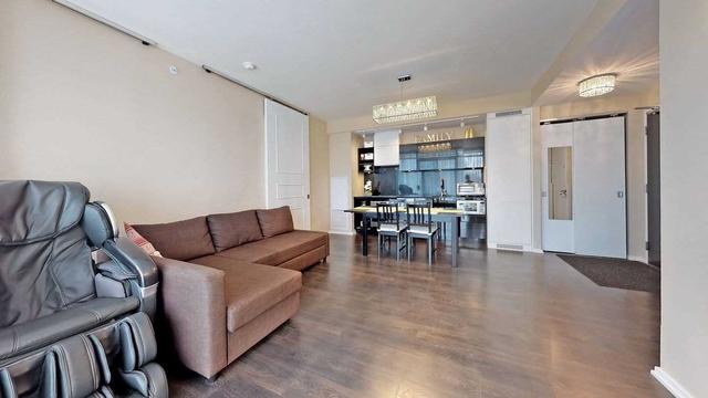 2509 - 125 Peter St, Condo with 2 bedrooms, 1 bathrooms and 1 parking in Toronto ON | Image 22