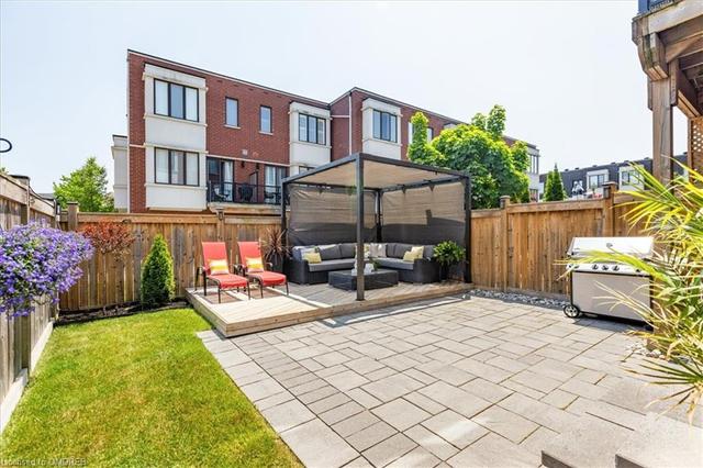 255 Vellwood Common, House attached with 3 bedrooms, 2 bathrooms and 3 parking in Oakville ON | Image 36