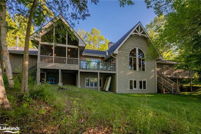 1030 Thompson Lane, House detached with 6 bedrooms, 3 bathrooms and 8 parking in Lake of Bays ON | Image 45