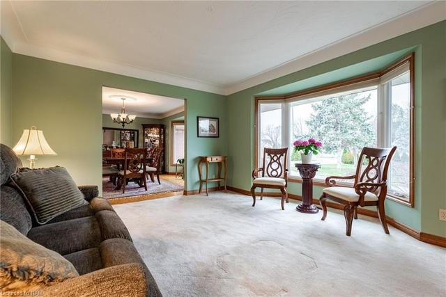 1672 Seventh Street, House detached with 5 bedrooms, 4 bathrooms and null parking in St. Catharines ON | Image 14