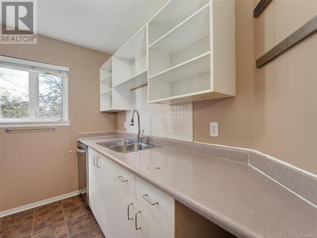 314 - 2520 Wark St, Condo with 2 bedrooms, 2 bathrooms and 1 parking in Victoria BC | Image 8