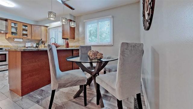 12 - 1764 Rathburn Rd E, Townhouse with 3 bedrooms, 2 bathrooms and 3 parking in Mississauga ON | Image 4