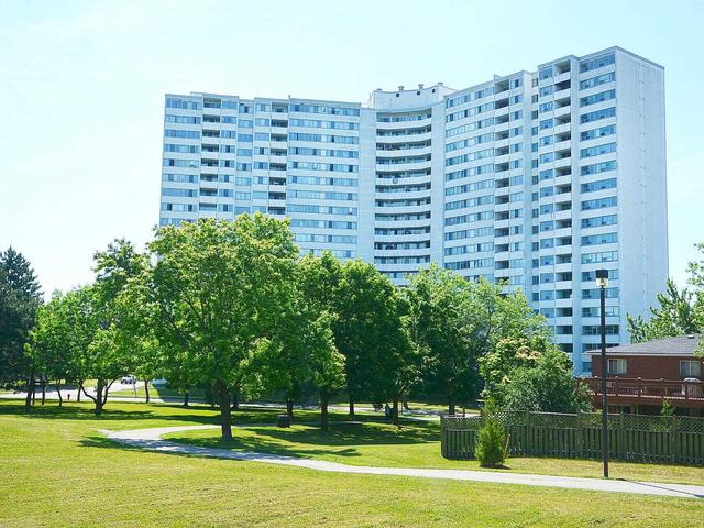 401 - 530 Lolita Gdns, Condo with 2 bedrooms, 1 bathrooms and 1 parking in Mississauga ON | Card Image