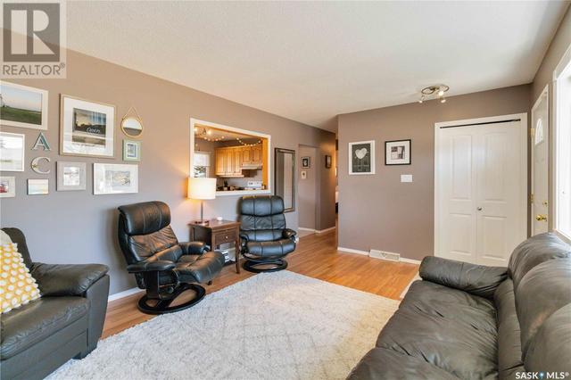 202 Gardiner Avenue, House detached with 3 bedrooms, 2 bathrooms and null parking in Saskatoon SK | Image 5