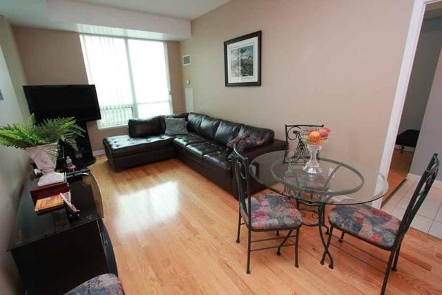 1208 - 225 Sherway Gardens Rd, Condo with 2 bedrooms, 2 bathrooms and 1 parking in Toronto ON | Image 1