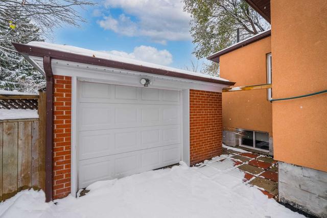 12 Ashdean Dr, House detached with 3 bedrooms, 3 bathrooms and 5 parking in Toronto ON | Image 35