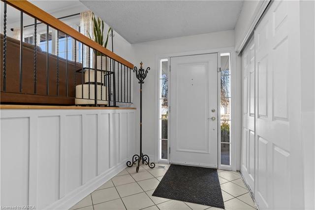 909 Atwood Place, House detached with 3 bedrooms, 2 bathrooms and 3 parking in Kingston ON | Image 12