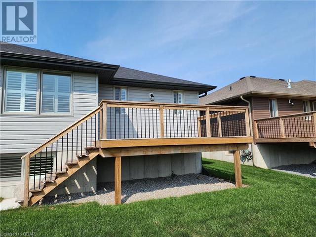 69 Hillside Meadow Drive, House semidetached with 4 bedrooms, 2 bathrooms and 6 parking in Quinte West ON | Image 25