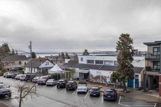 201 - 15213 Pacific Avenue, Condo with 3 bedrooms, 2 bathrooms and 1 parking in White Rock BC | Image 35