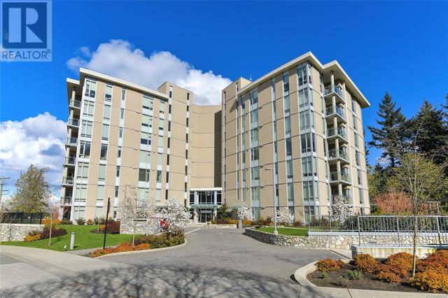 702 - 5388 Hill Rise Terr, Condo with 2 bedrooms, 2 bathrooms and 2 parking in Saanich BC | Image 57