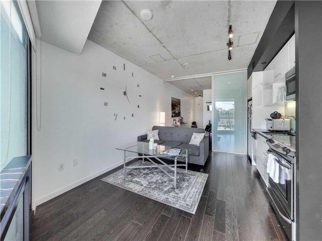 724 - 51 Trolley Cres, Condo with 1 bedrooms, 1 bathrooms and null parking in Toronto ON | Image 5