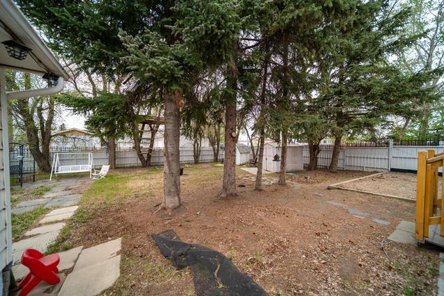 5530 49 Street, House detached with 3 bedrooms, 2 bathrooms and 3 parking in Provost AB | Image 15