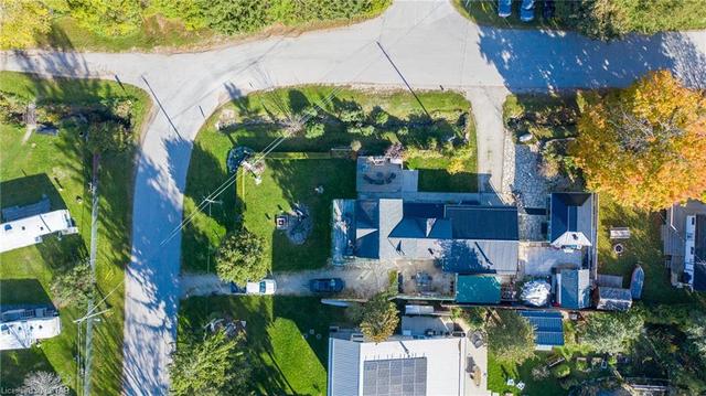 23 Mill Street, House detached with 3 bedrooms, 1 bathrooms and 2 parking in Northern Bruce Peninsula ON | Image 2
