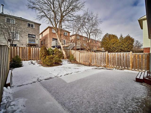 1542 Falconcrest Dr, House detached with 3 bedrooms, 3 bathrooms and 3 parking in Pickering ON | Image 13