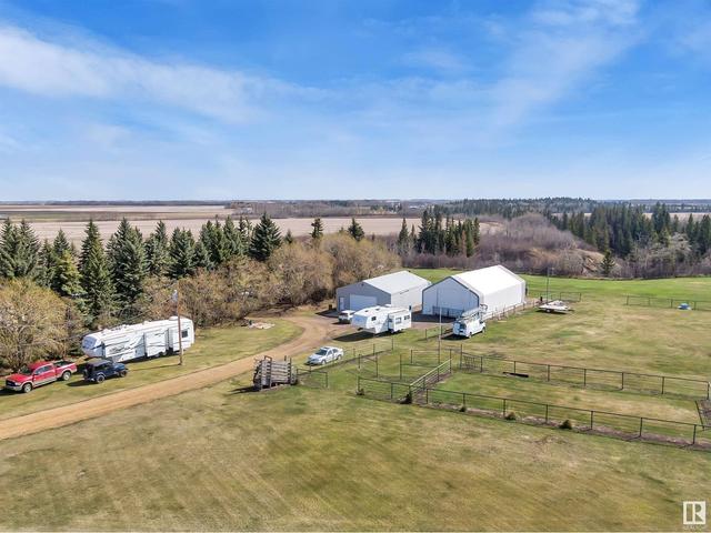 464015 Range Road 234, House detached with 4 bedrooms, 3 bathrooms and null parking in Wetaskiwin County No. 10 AB | Image 42