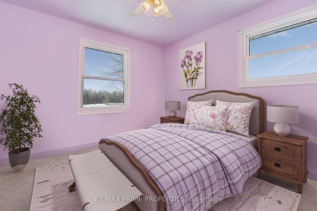 375 Ogemah Rd, House detached with 5 bedrooms, 2 bathrooms and 21 parking in Kawartha Lakes ON | Image 2