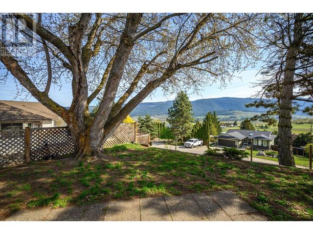 199 Scenic Drive, House detached with 5 bedrooms, 2 bathrooms and null parking in Coldstream BC | Image 46